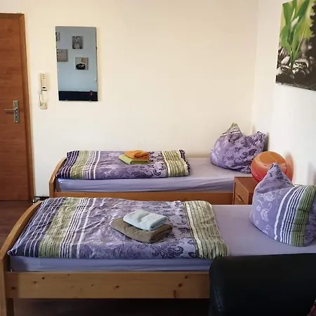 Gaeste- Und Boellstorf Im Eg *