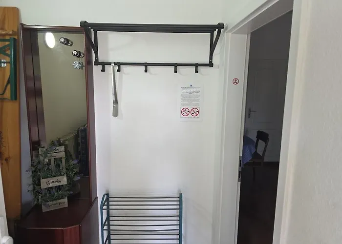 Gaeste- Und Boellstorf Im Eg Apartamento Osterburg