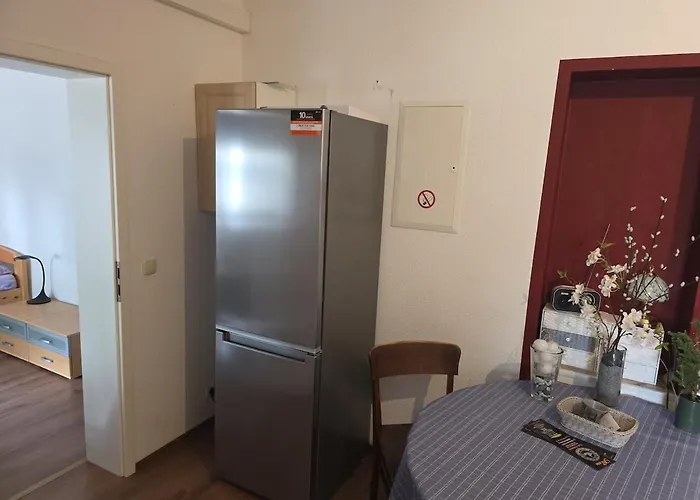 Gaeste- Und Boellstorf Im Eg *